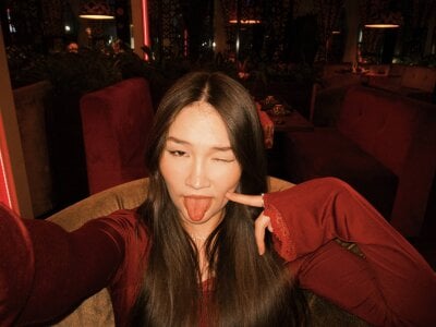 LipDipTalk tokyo lanterns Pic 2