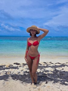 Cloe_Stone_Scote Public slika 3