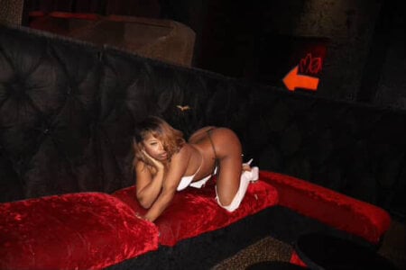 Sexyasscedes Public Pic 3