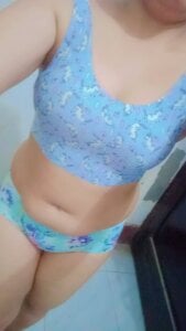 Cute_Punjaban Public Pic 3