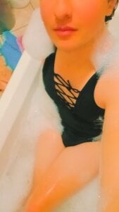 Qu1nn_spicyhot Swimsuit bath Pic 3