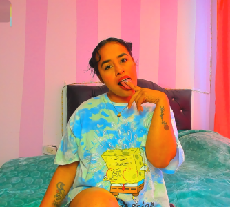 “Temptation can also be sophisticated” 💋 de _aitana  2 Imagens