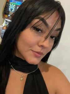 asiancarolin06 Public Pic 3