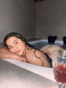 yulissa18 Public Pic 3