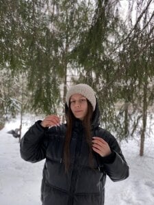 ClaraHayes Public Pic 9