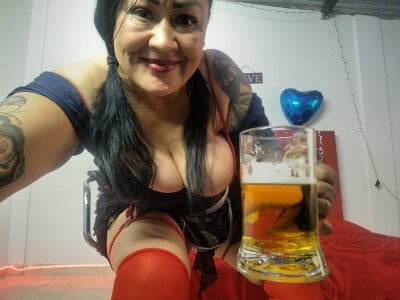 kittyhotass1 come and celebrate oktoberfest 1 Photo