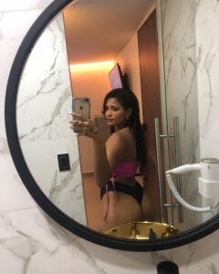 couple_latinasxxx hot Foto