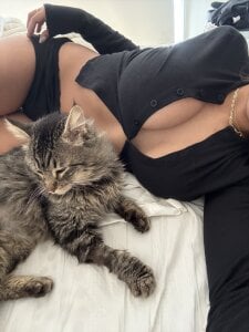 julia_mendes Meisuu🐾 Pic