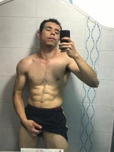 Muscle_Scott YOUR FAVORTE GUY Pic 3