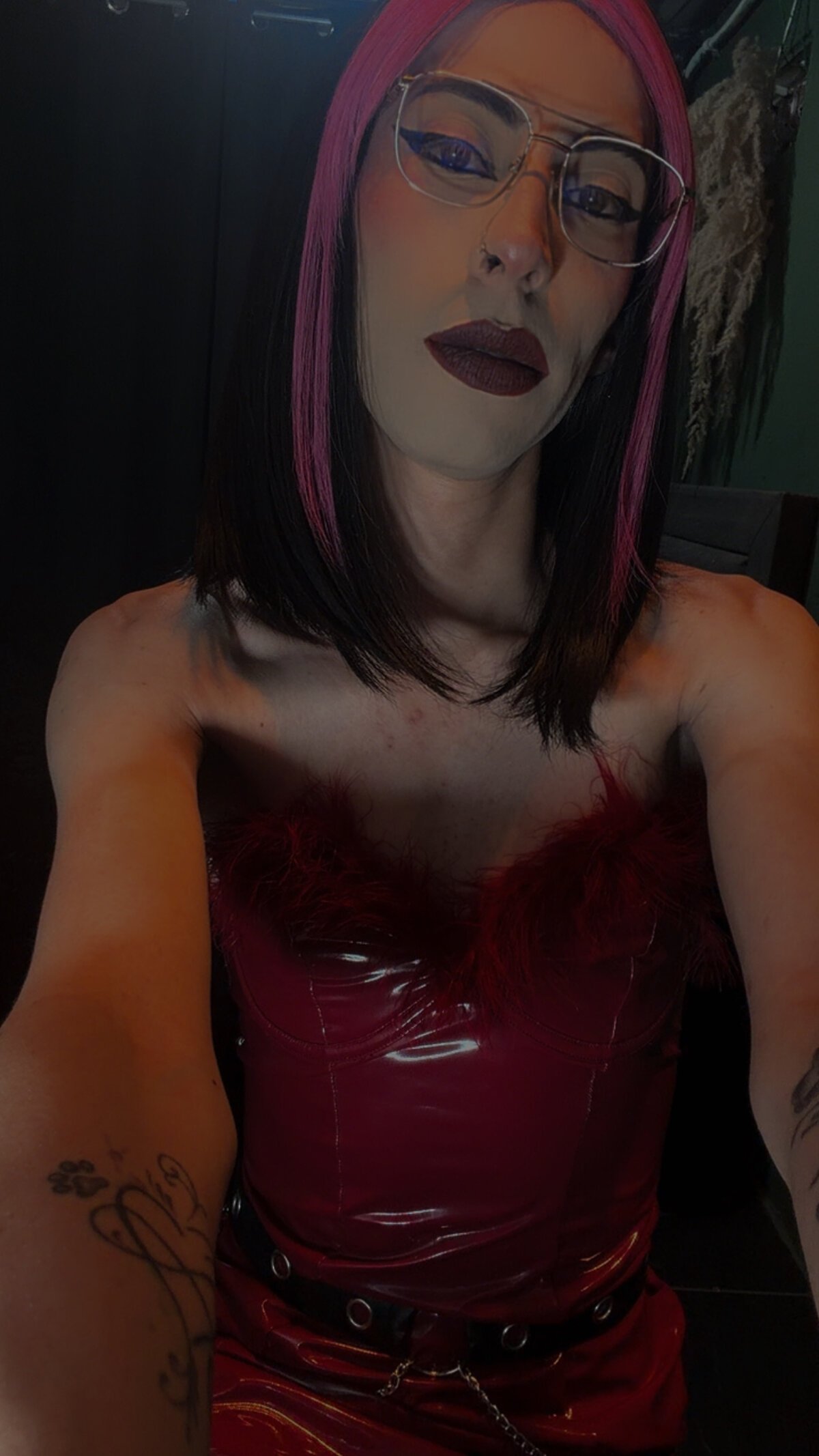 DOMINANT_TEACHER_KAROL Trending Pic 7758