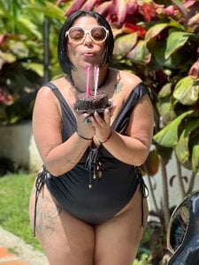 kiana_cream Happy Birthday To Me 🎂🎈🍾 Pic 4