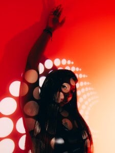 BURGUNDY RED AND TASTY LIKE WINE od Charlotte__Brown_  3 snímek