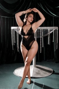 “I know what you’re thinking… and I might just do it 😉💫” de KimDevinne Foto 3