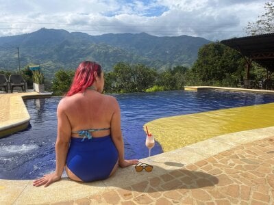 jade_swet POOL♒🩷 Foto 2