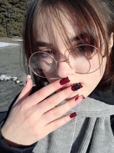 liana_kisses