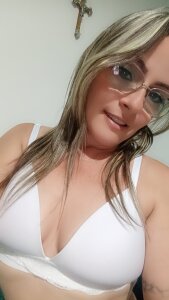 Monita_Sexxxy Public Pic 4