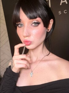 lady_nomercy Public Bilde