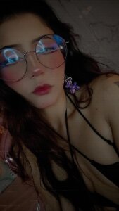 miss_devil_s 🔥🥵  2টি ছবি