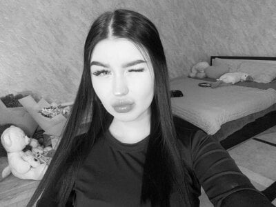 CoreenYorton 🖤 Fotka 7