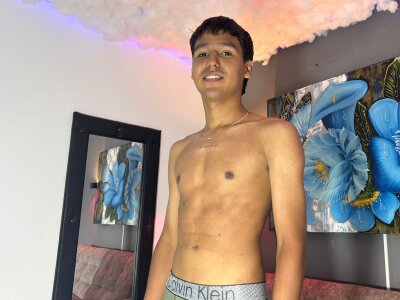 Carl-Milton i am Carl Pic 3