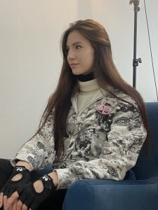 KristyZagac Public Immagine  5