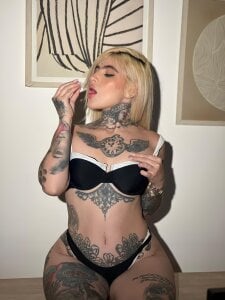 CarlaBrunni Ice and sensualitty💙 사진 5