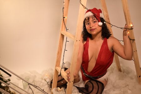 lou_cute Christmas season 🎁✨ Pic 3