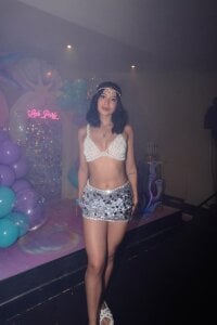 alison222_ more of me🖤 사진