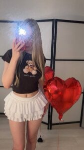 Cassie_Kelman Love is in the air Hình 3