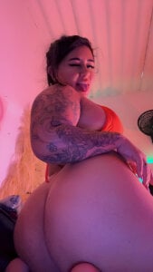 halana_squirts Hi guys 🥺 Pic 2