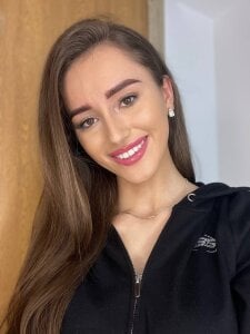 EmilyRaymont Public Photo 3