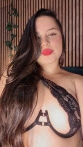 Victoria_Poncce1 Public Pic