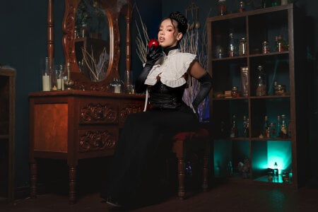 RoseFerrera Poison & Lace 🖤 Pic 9