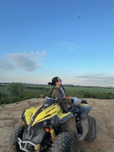 Meet much better me de SkyMusee_  6 Imagens