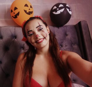 adoptame HAPPY HALLOWEEN  4টি ছবি