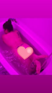 tattedandthick Public รูป  2