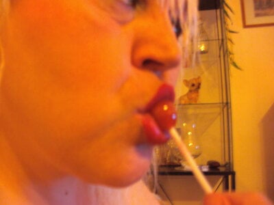 Blasflittchen Lolly im Schlampenmaul Pic