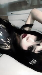 Zombieeporcelainex 🧟‍♀️ Pic 2