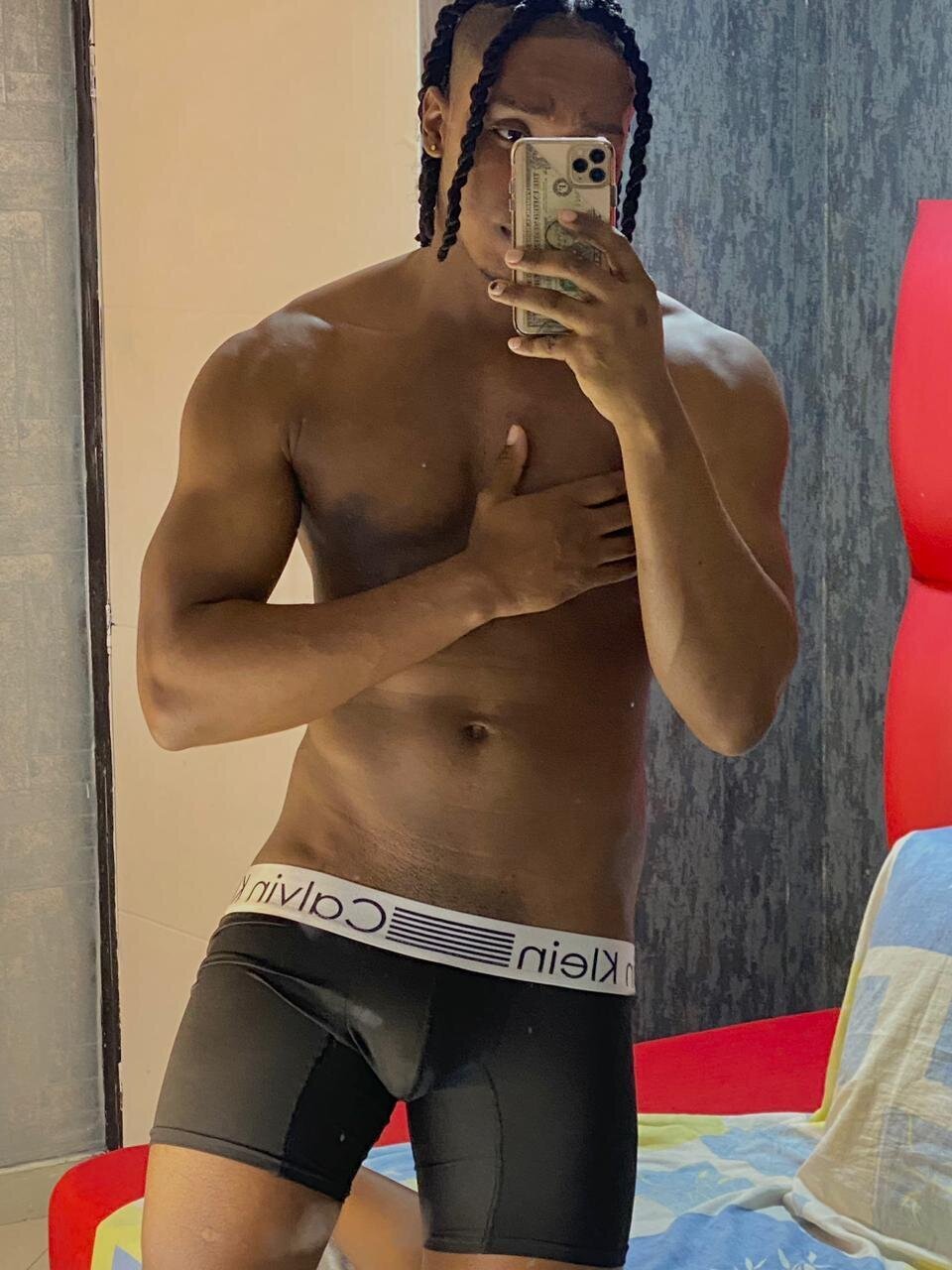 DominicSccott Trending Pic 3995