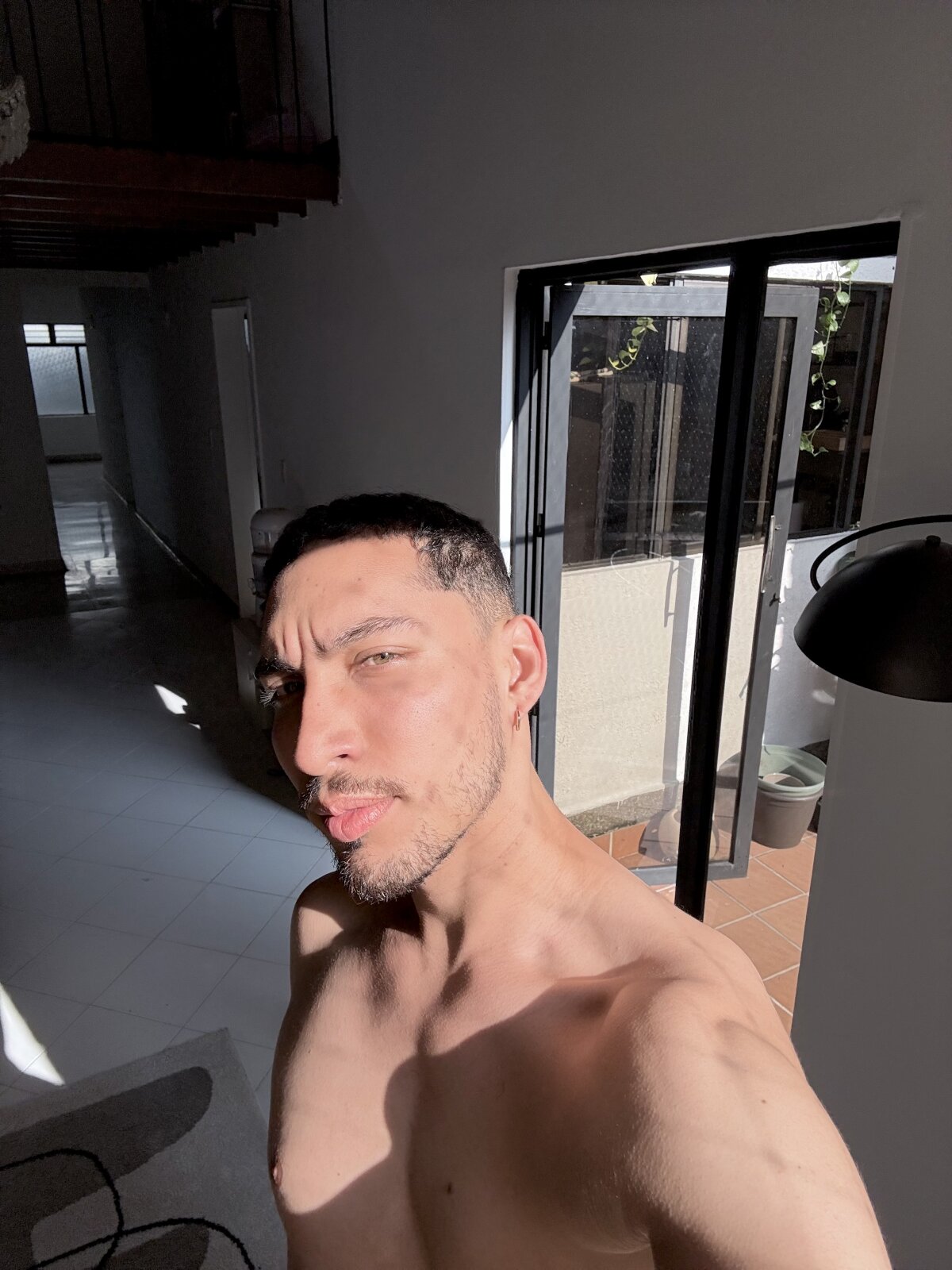 صور DavidC_ الرائجة  4791