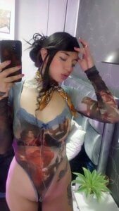 HannyJones Kisses Pic