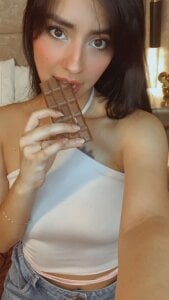 Penelope-Cross: Did you know that I really like chocolate?🤎 ( 4 фото)