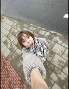 Lilmila Public Pic 3