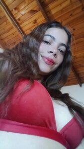 LaylaEmber My hair is curly and red slika