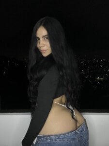 Cuteandhornyy Public Pic 8