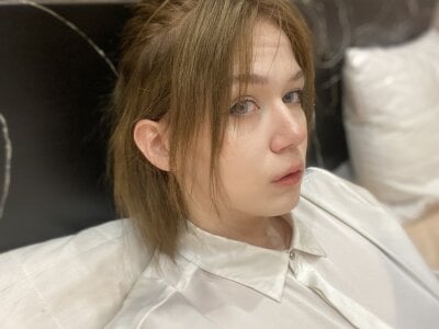 AnnHarrisy me Pic 3