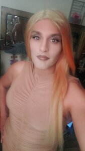 Beniluv303 Public Pic