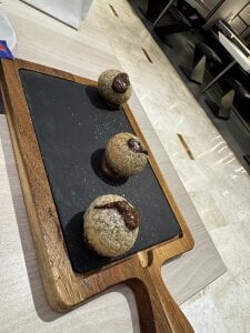 Maii_chanWE LOVE FOOD HERE图片