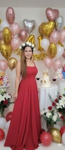 Ashleigh07 Serious Pic