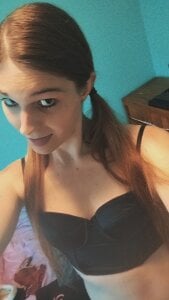 Brattyfootgirl Public Pic 2